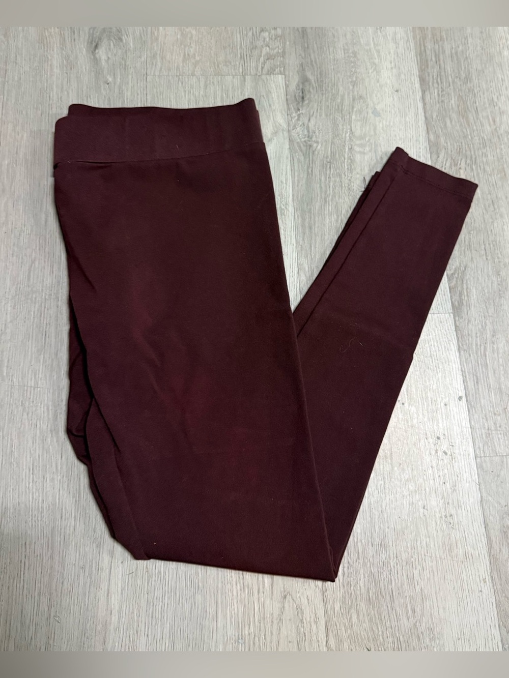 •MATTY M• LEGGINGS - Picture 2 of 5